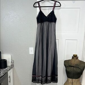 VAN RAALTE LONG PINK & BLACK NIGHTGOWN VINTAGE SMALL